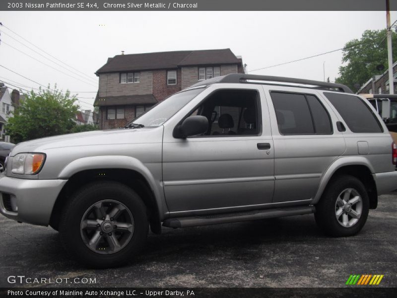 Chrome Silver Metallic / Charcoal 2003 Nissan Pathfinder SE 4x4