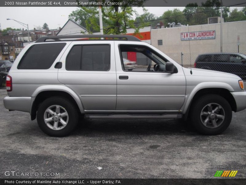 Chrome Silver Metallic / Charcoal 2003 Nissan Pathfinder SE 4x4