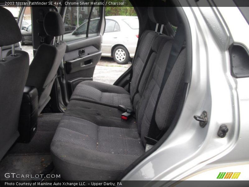 Chrome Silver Metallic / Charcoal 2003 Nissan Pathfinder SE 4x4