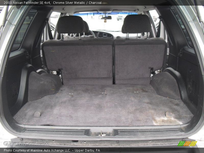 Chrome Silver Metallic / Charcoal 2003 Nissan Pathfinder SE 4x4