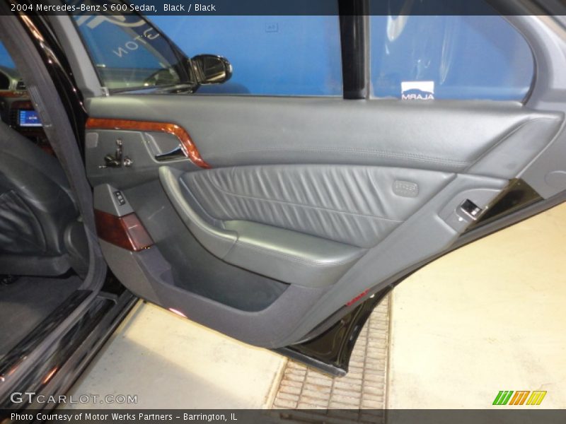Black / Black 2004 Mercedes-Benz S 600 Sedan