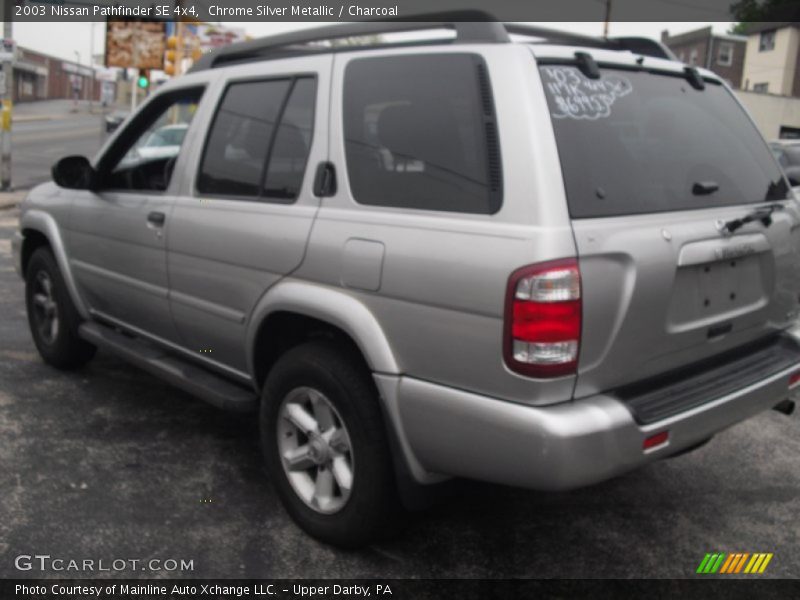 Chrome Silver Metallic / Charcoal 2003 Nissan Pathfinder SE 4x4