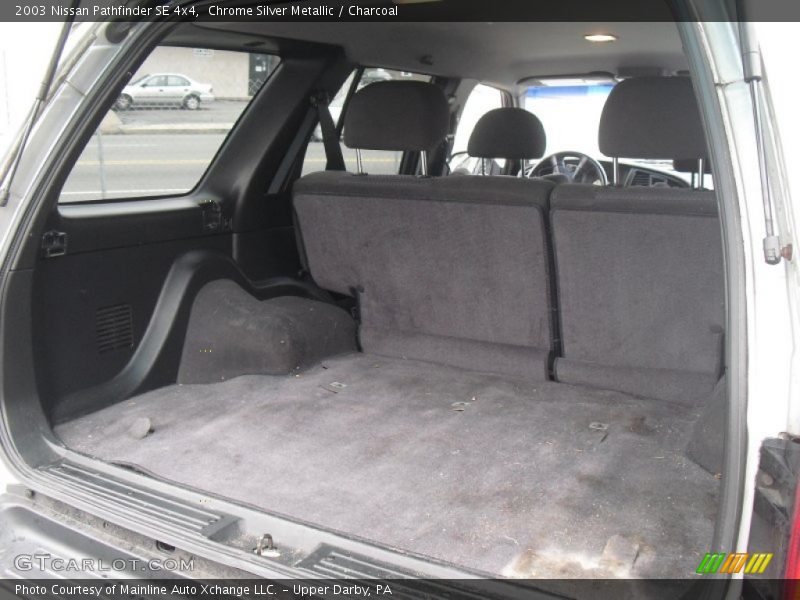 Chrome Silver Metallic / Charcoal 2003 Nissan Pathfinder SE 4x4