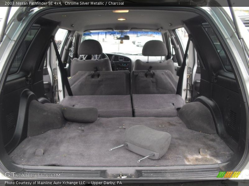 Chrome Silver Metallic / Charcoal 2003 Nissan Pathfinder SE 4x4