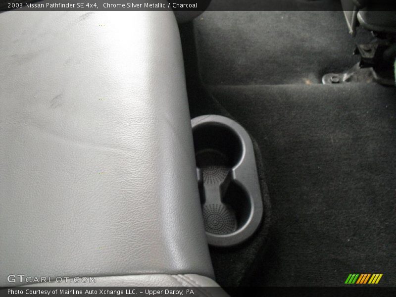 Chrome Silver Metallic / Charcoal 2003 Nissan Pathfinder SE 4x4