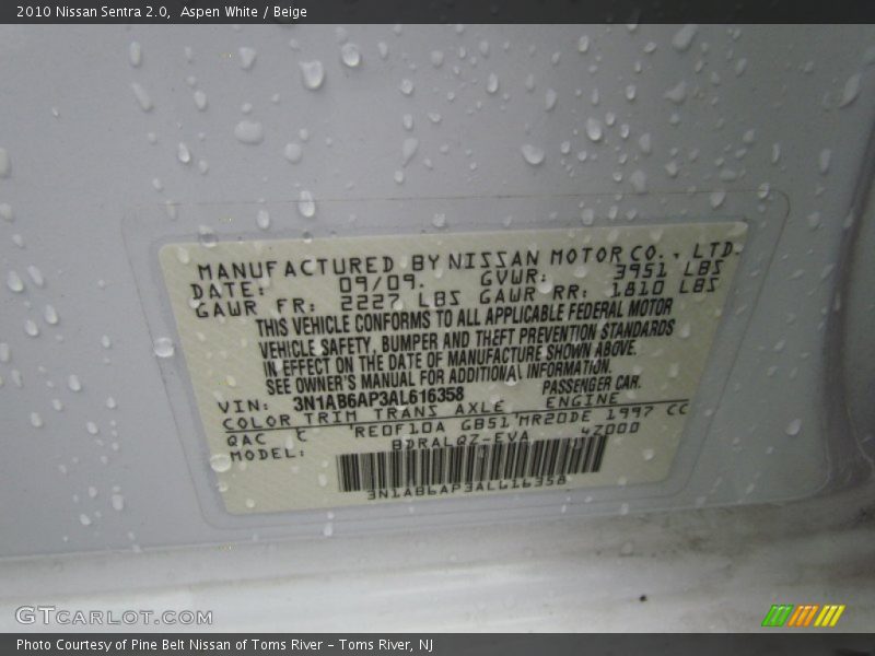 Aspen White / Beige 2010 Nissan Sentra 2.0