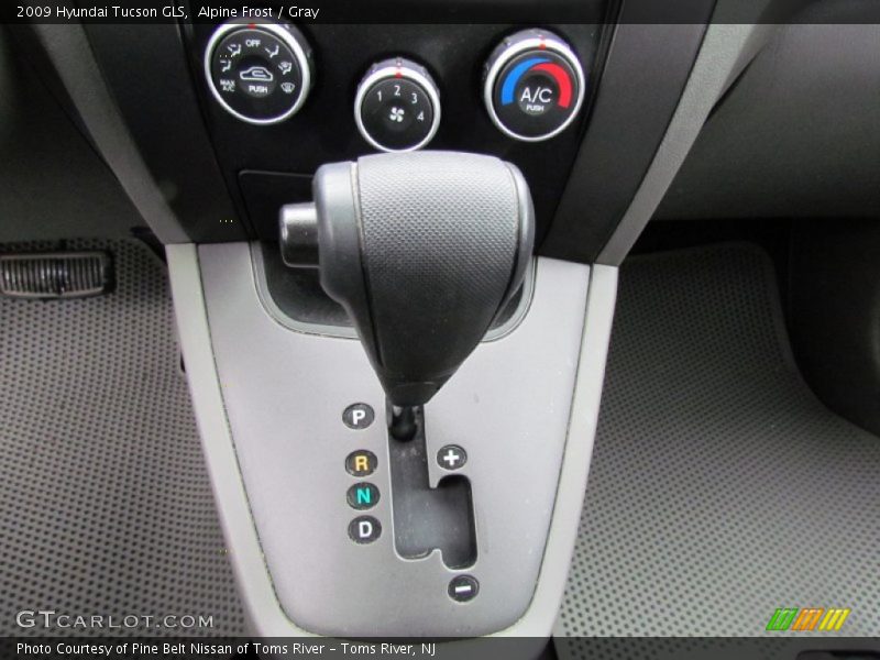 Alpine Frost / Gray 2009 Hyundai Tucson GLS