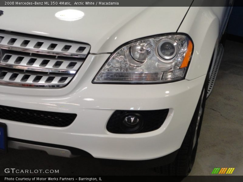 Arctic White / Macadamia 2008 Mercedes-Benz ML 350 4Matic