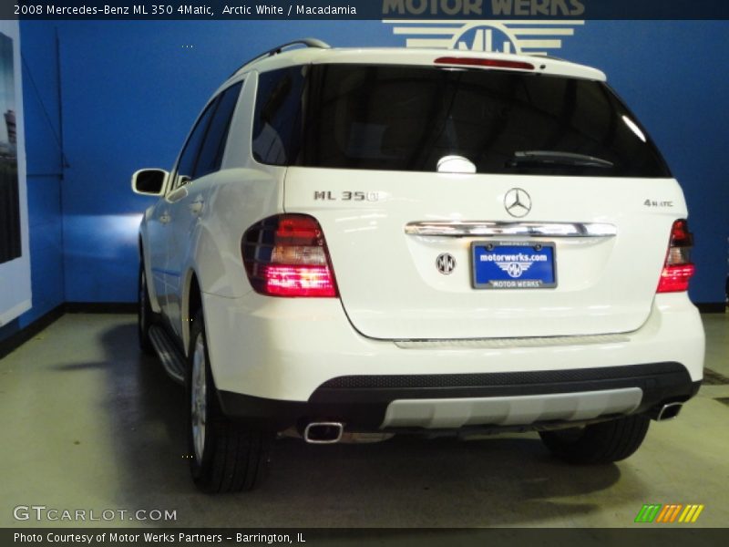 Arctic White / Macadamia 2008 Mercedes-Benz ML 350 4Matic