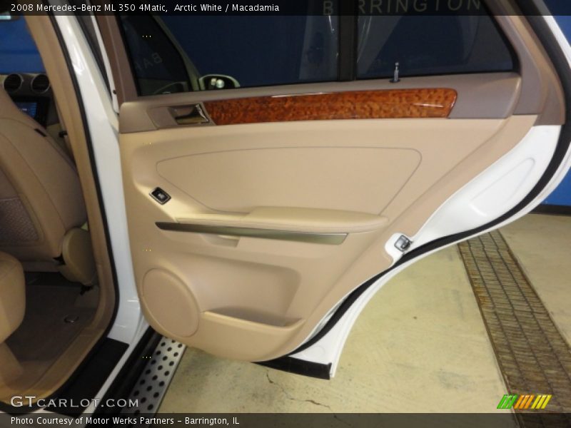 Arctic White / Macadamia 2008 Mercedes-Benz ML 350 4Matic