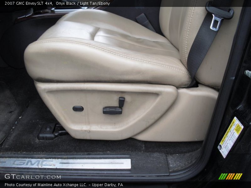 Onyx Black / Light Tan/Ebony 2007 GMC Envoy SLT 4x4