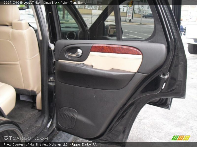Onyx Black / Light Tan/Ebony 2007 GMC Envoy SLT 4x4