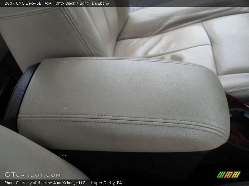 Onyx Black / Light Tan/Ebony 2007 GMC Envoy SLT 4x4