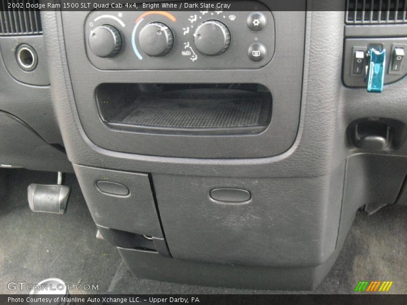 Bright White / Dark Slate Gray 2002 Dodge Ram 1500 SLT Quad Cab 4x4