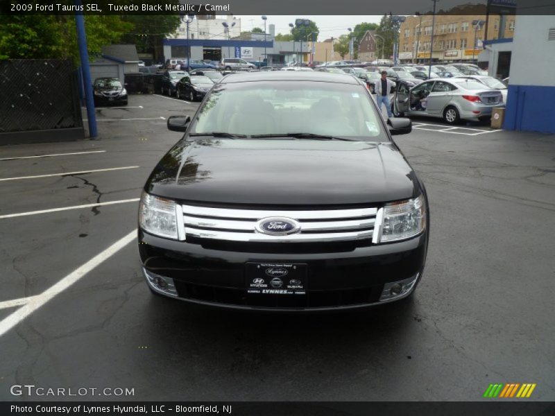 Tuxedo Black Metallic / Camel 2009 Ford Taurus SEL