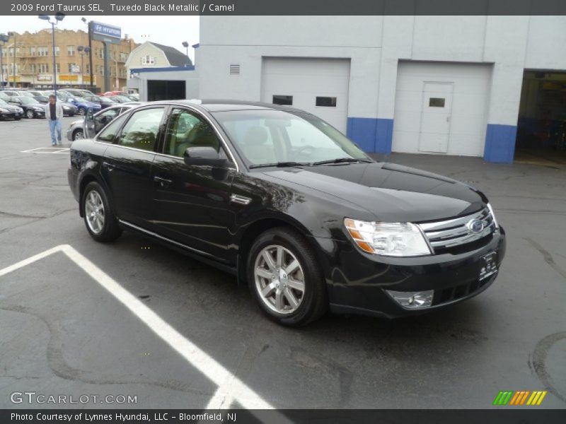 Tuxedo Black Metallic / Camel 2009 Ford Taurus SEL