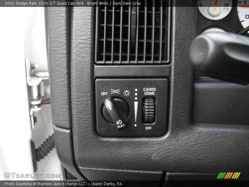 Bright White / Dark Slate Gray 2002 Dodge Ram 1500 SLT Quad Cab 4x4