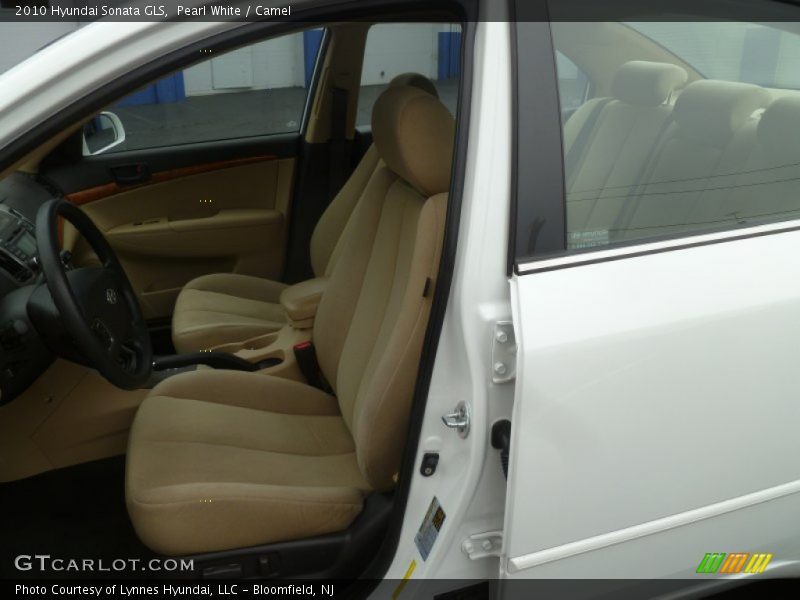 Pearl White / Camel 2010 Hyundai Sonata GLS