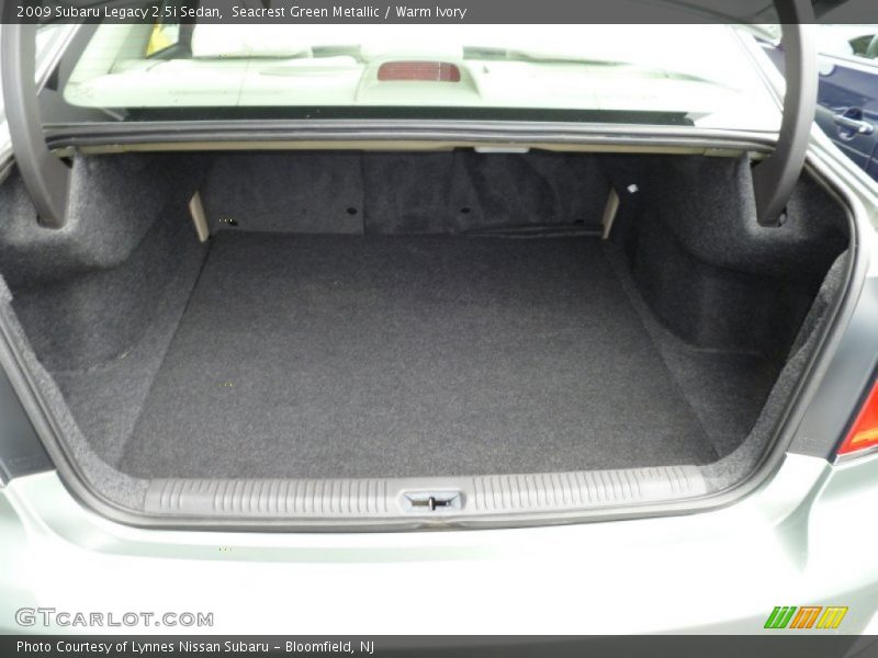 Seacrest Green Metallic / Warm Ivory 2009 Subaru Legacy 2.5i Sedan