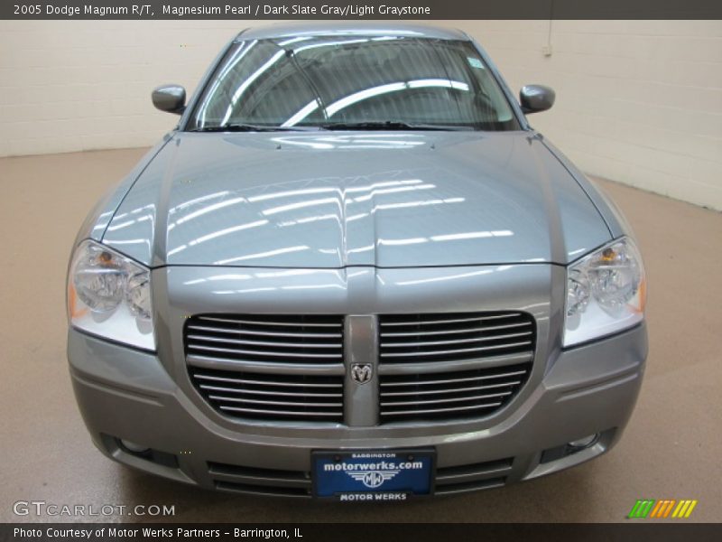 Magnesium Pearl / Dark Slate Gray/Light Graystone 2005 Dodge Magnum R/T