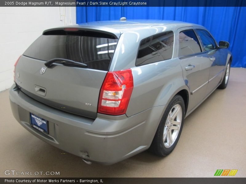Magnesium Pearl / Dark Slate Gray/Light Graystone 2005 Dodge Magnum R/T