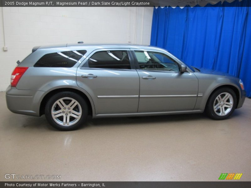 Magnesium Pearl / Dark Slate Gray/Light Graystone 2005 Dodge Magnum R/T