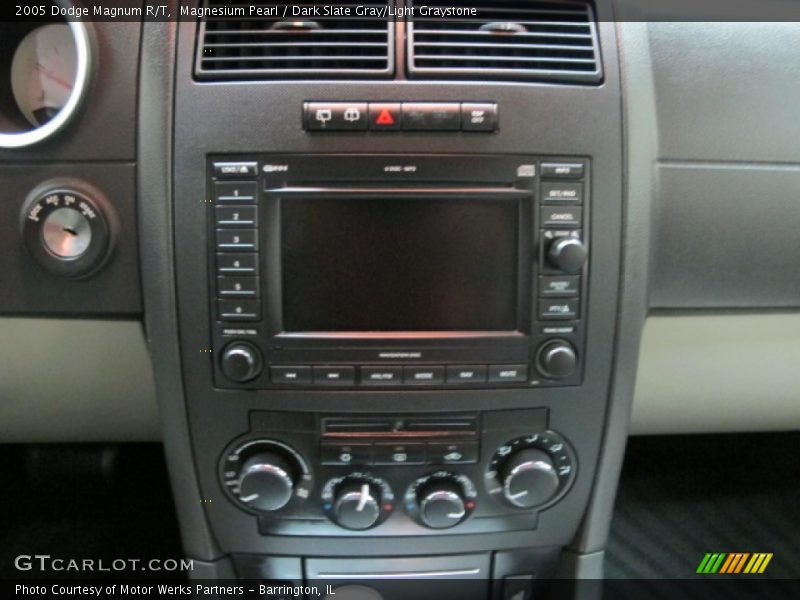 Magnesium Pearl / Dark Slate Gray/Light Graystone 2005 Dodge Magnum R/T
