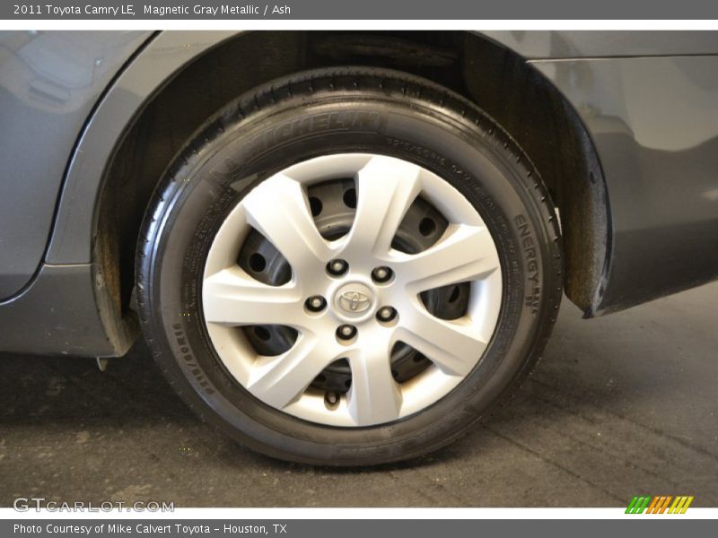 Magnetic Gray Metallic / Ash 2011 Toyota Camry LE