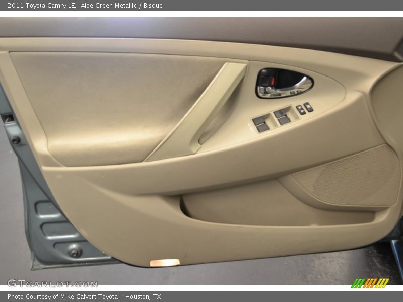 Aloe Green Metallic / Bisque 2011 Toyota Camry LE