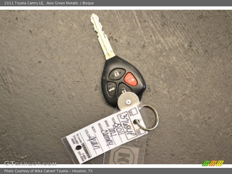 Aloe Green Metallic / Bisque 2011 Toyota Camry LE