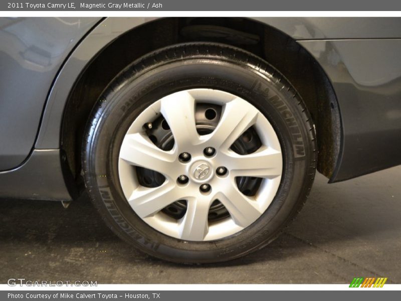 Magnetic Gray Metallic / Ash 2011 Toyota Camry LE