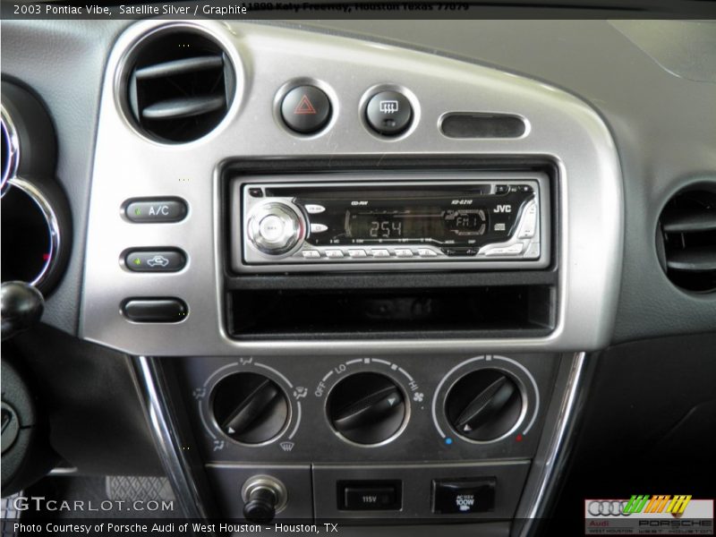 Satellite Silver / Graphite 2003 Pontiac Vibe