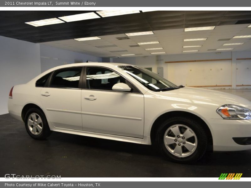 Summit White / Ebony 2011 Chevrolet Impala LT
