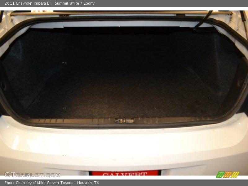 Summit White / Ebony 2011 Chevrolet Impala LT