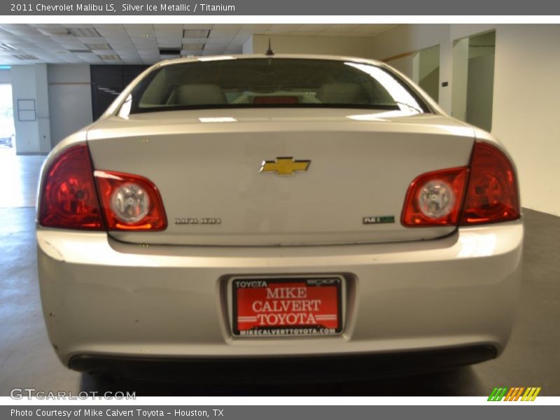 Silver Ice Metallic / Titanium 2011 Chevrolet Malibu LS