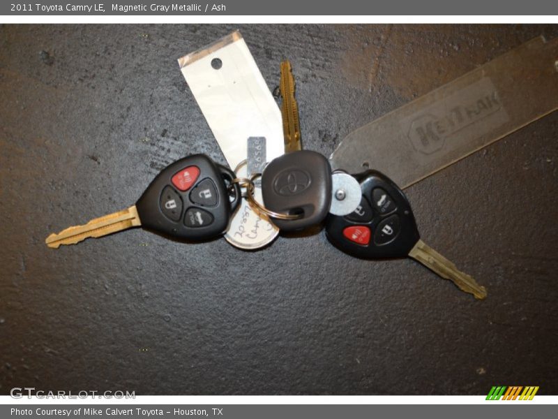 Magnetic Gray Metallic / Ash 2011 Toyota Camry LE