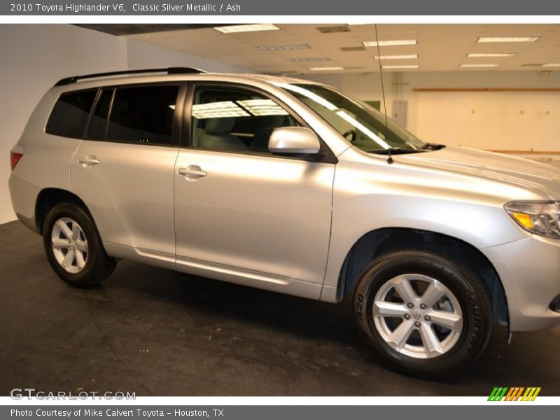 Classic Silver Metallic / Ash 2010 Toyota Highlander V6