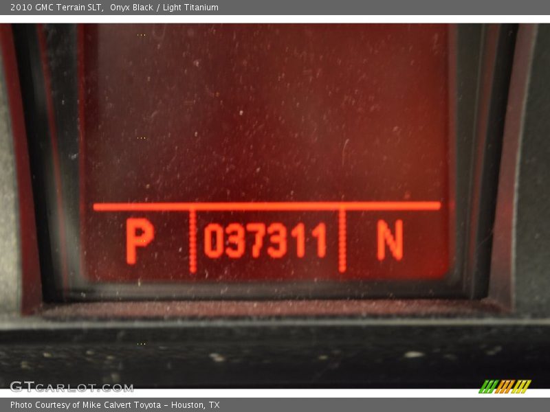 Onyx Black / Light Titanium 2010 GMC Terrain SLT