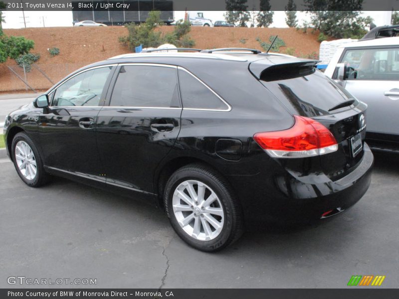 Black / Light Gray 2011 Toyota Venza I4