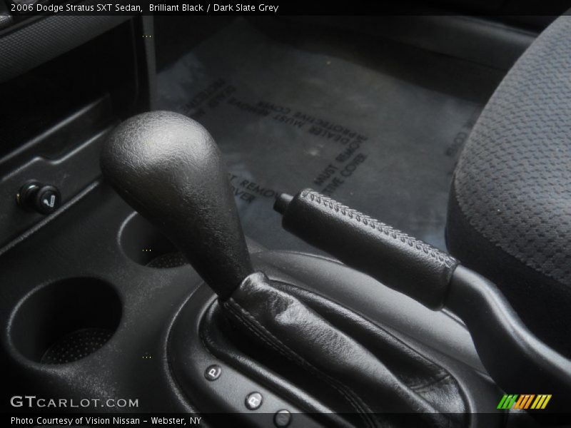 Brilliant Black / Dark Slate Grey 2006 Dodge Stratus SXT Sedan