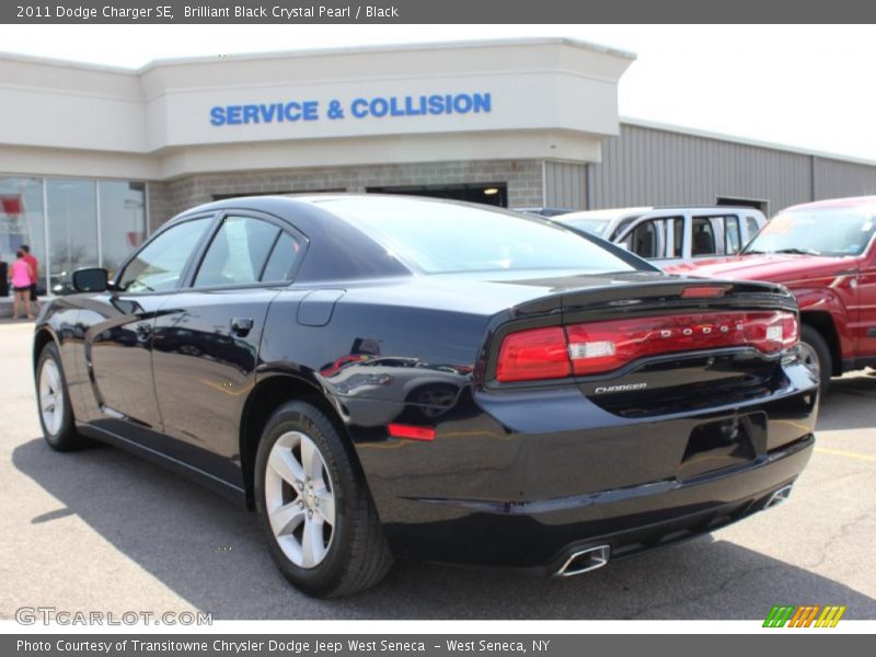 Brilliant Black Crystal Pearl / Black 2011 Dodge Charger SE