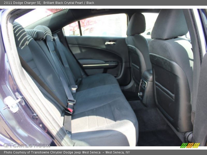 Brilliant Black Crystal Pearl / Black 2011 Dodge Charger SE