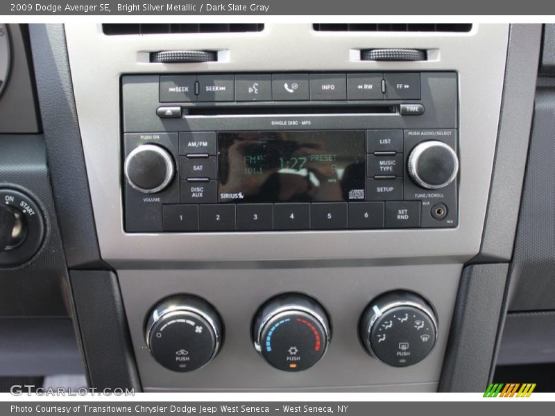 Bright Silver Metallic / Dark Slate Gray 2009 Dodge Avenger SE