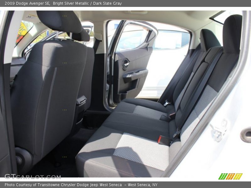 Bright Silver Metallic / Dark Slate Gray 2009 Dodge Avenger SE