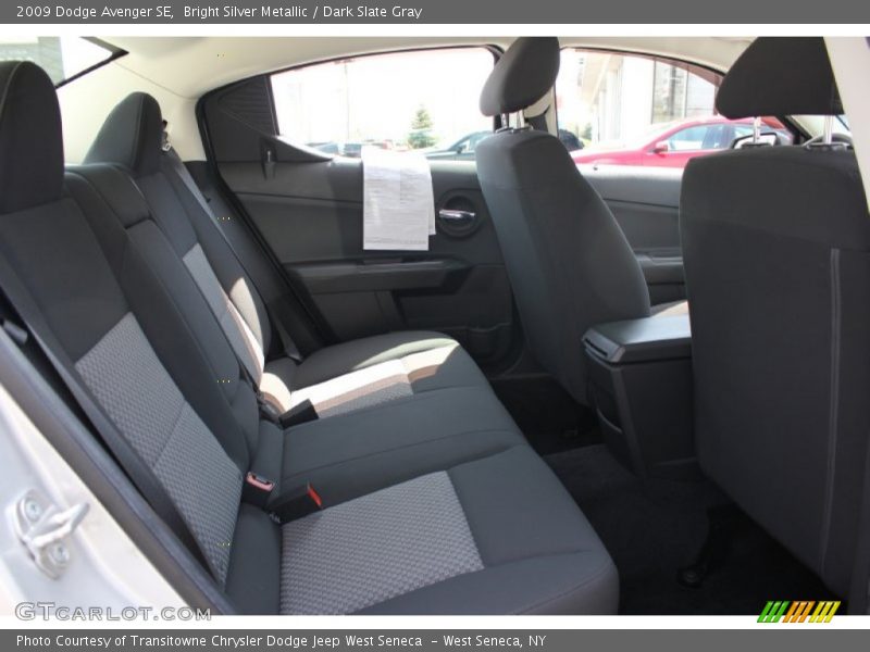 Bright Silver Metallic / Dark Slate Gray 2009 Dodge Avenger SE