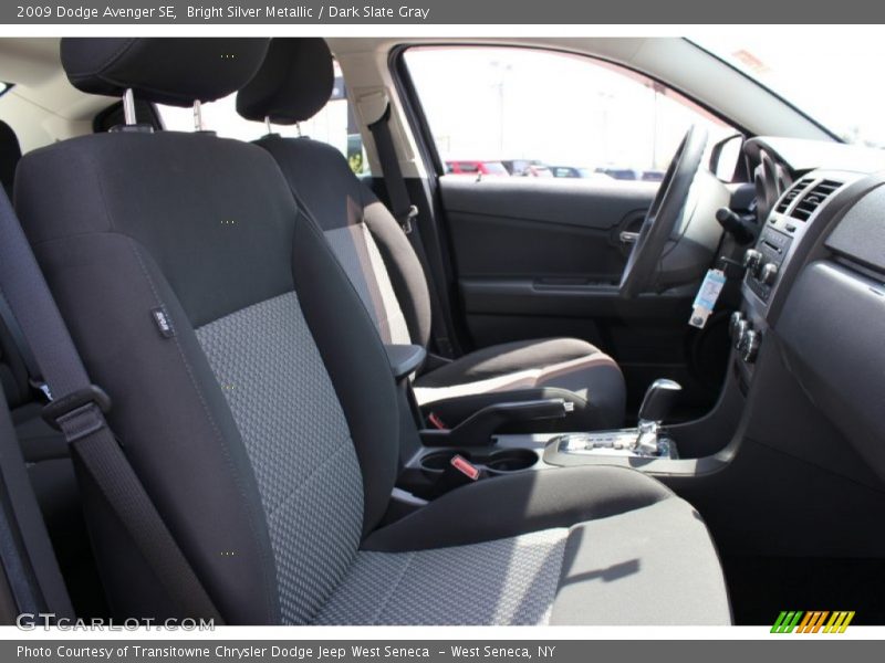 Bright Silver Metallic / Dark Slate Gray 2009 Dodge Avenger SE