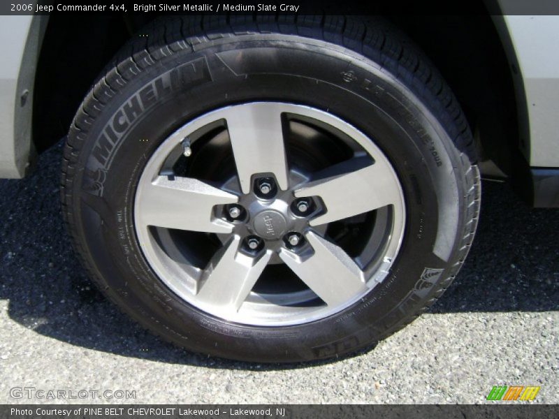 Bright Silver Metallic / Medium Slate Gray 2006 Jeep Commander 4x4