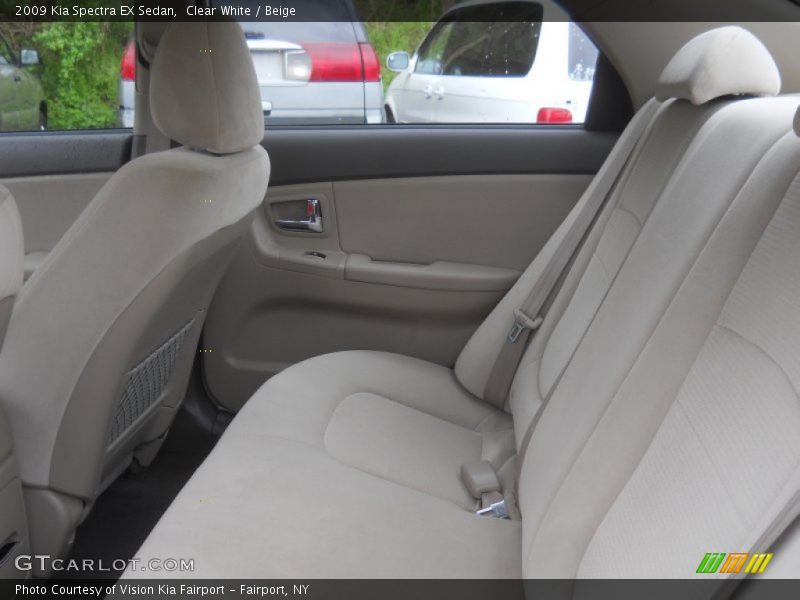 Clear White / Beige 2009 Kia Spectra EX Sedan
