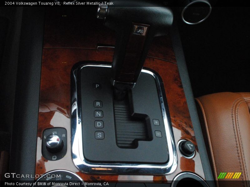 Reflex Silver Metallic / Teak 2004 Volkswagen Touareg V8