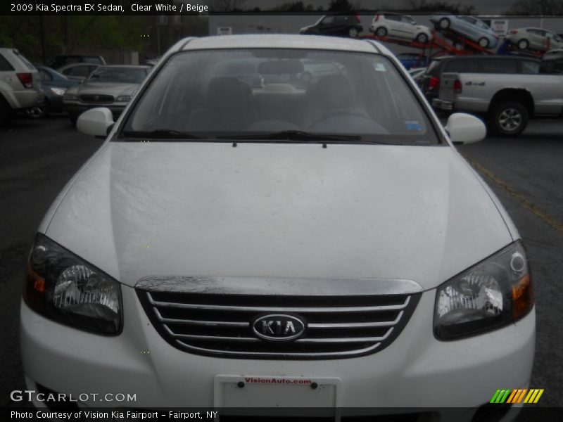Clear White / Beige 2009 Kia Spectra EX Sedan